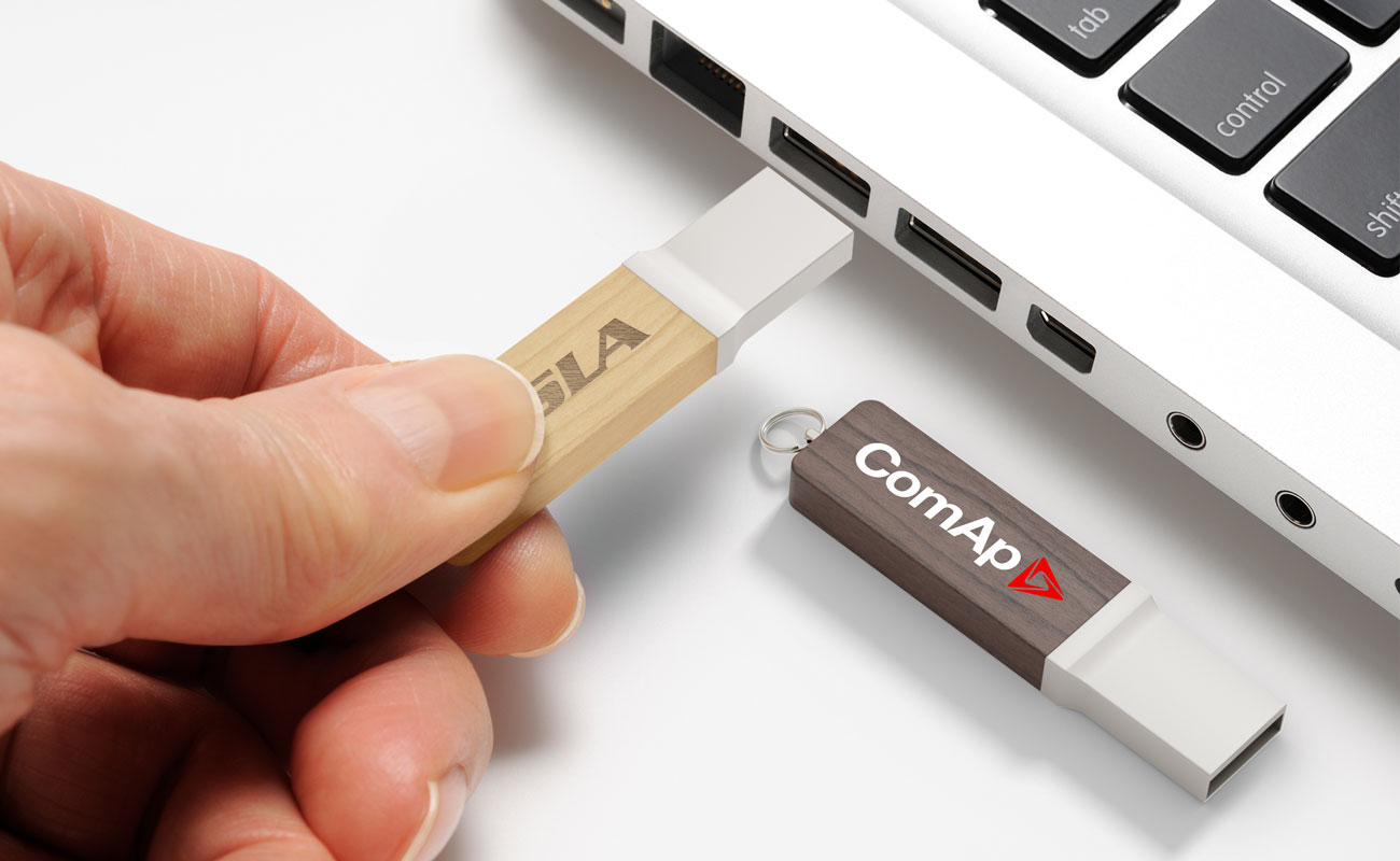 Carve - Wooden USB gallery thumbnail